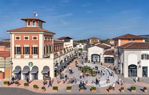 burberry serravalle prezzi|serravalle designer outlet.